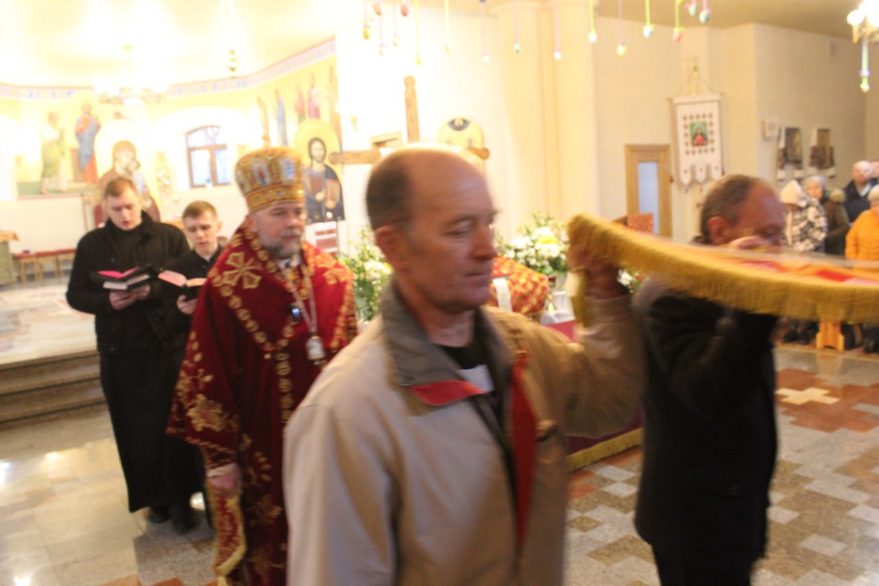 Страсна П'ятниця. Винесення плащаниці. Катедральний собор УГКЦ. Харків, 14.04.2023.