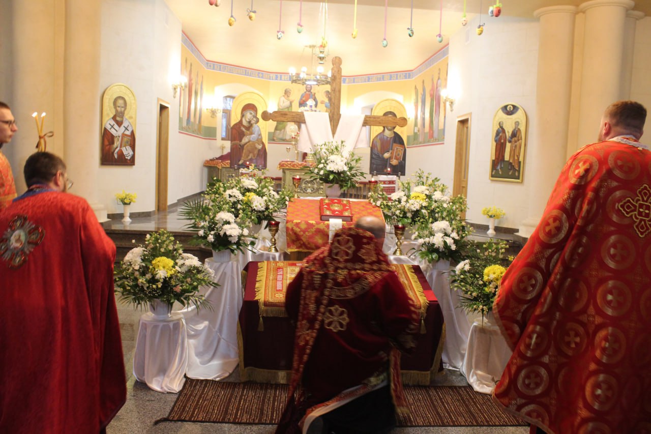 Страсна П'ятниця. Винесення плащаниці. Катедральний собор УГКЦ. Харків, 14.04.2023.