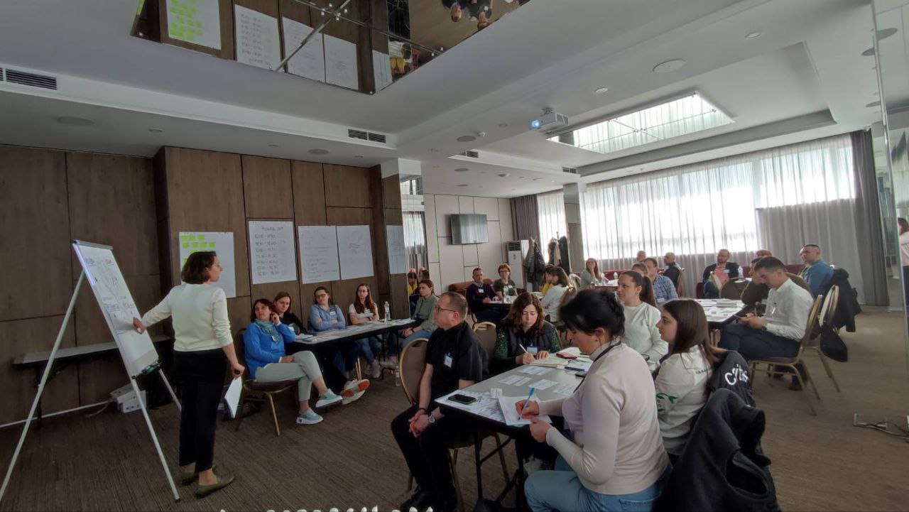 Тренінґ "Розробка проєкту для грантових аплікацій" відбувся для працівників Карітасу в Києві