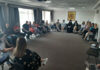 Навчання технік у моделі когнітивно-поведінкової терапії, що допоможуть ефективно справлятися з викликами, пов'язаними з воєнною ситуацією в країні відбувається в Інституті психічного здоров’я Українського католицького університету у Львові