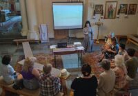 Тренінґ "Стресостійкість у підході Майндфулнес" був проведений для волонтерів та переселенців з Херсону психологом благодійного фонду "Карітас Харків"