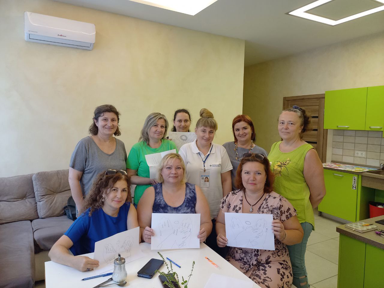 Матері дітей з інвалідністю на арт-терапії
