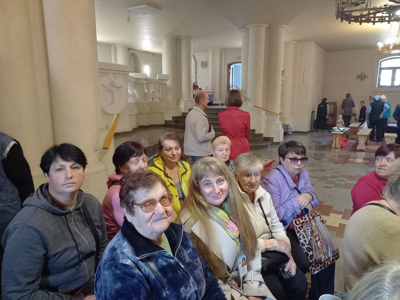 Бенефіціари та психологиня проєкту "Підтримка захисту осіб з інвалідністю на деокупованих територіях" завітали до храму Святого Миколая Чудотворця